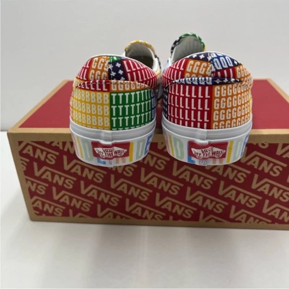 Vans WMNS Multicolor Classic Slip-On (Pride) Multi/True White Sneakers